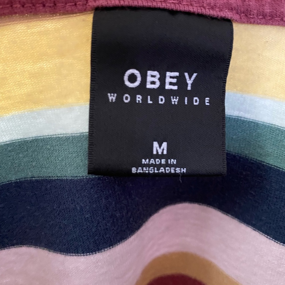 OBEY TEE - Picture 10 of 15